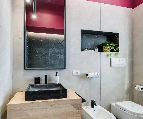 Casa de hóspedes Vivilo Trevi - Luxury Experience - Private Jacuzzi On Terrace - Insane View Roma